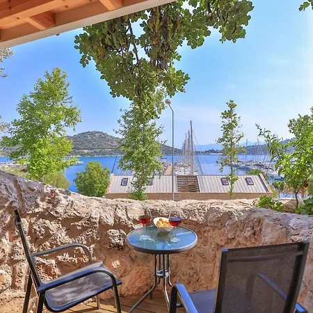 Jasmine Ξενοδοχείο *